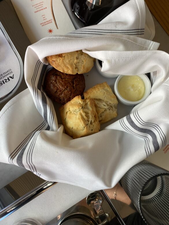 772287FF-9ACE-4793-B32B-6E79D5FE5215_1_102_o