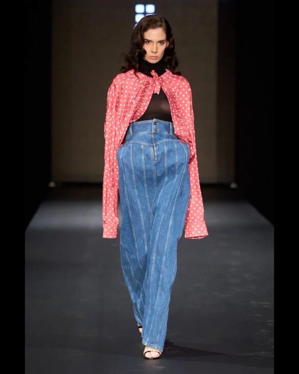 ◼️◼️ ◼️◼️ ◼️◼️ – 14