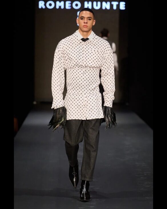 ◼️◼️ ◼️◼️ ◼️◼️ – 19