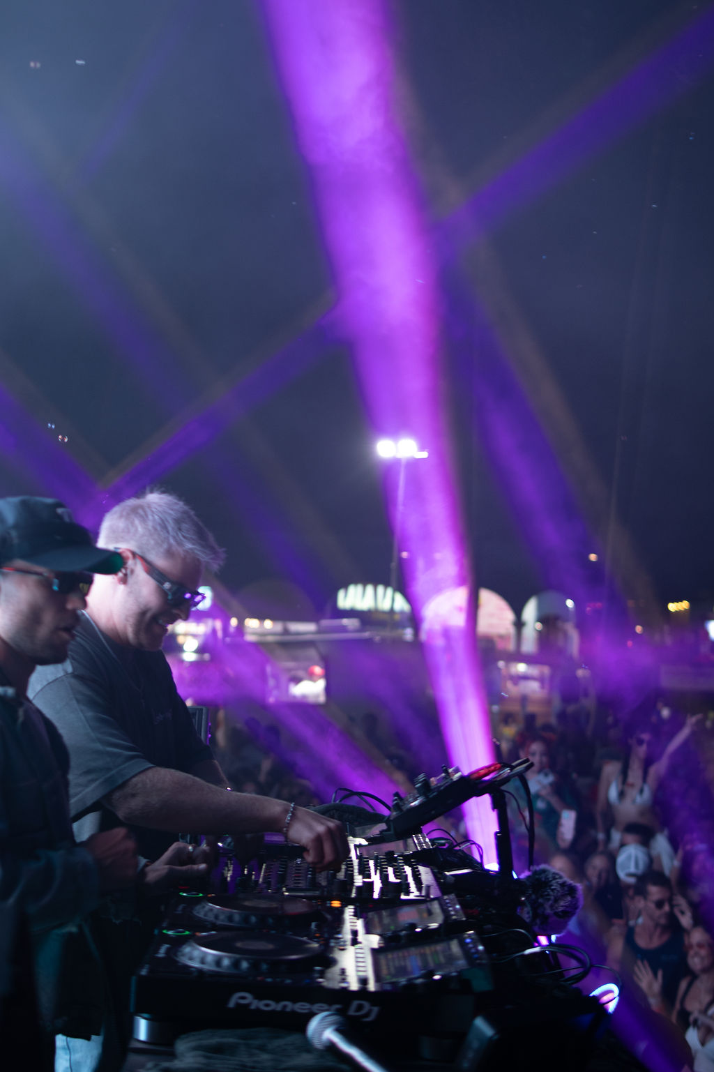 DJ duo SIDEPIECE @ Venice Beach World Cup Fanzone. A few vendors at Venice. Credit: Ula Camastro
