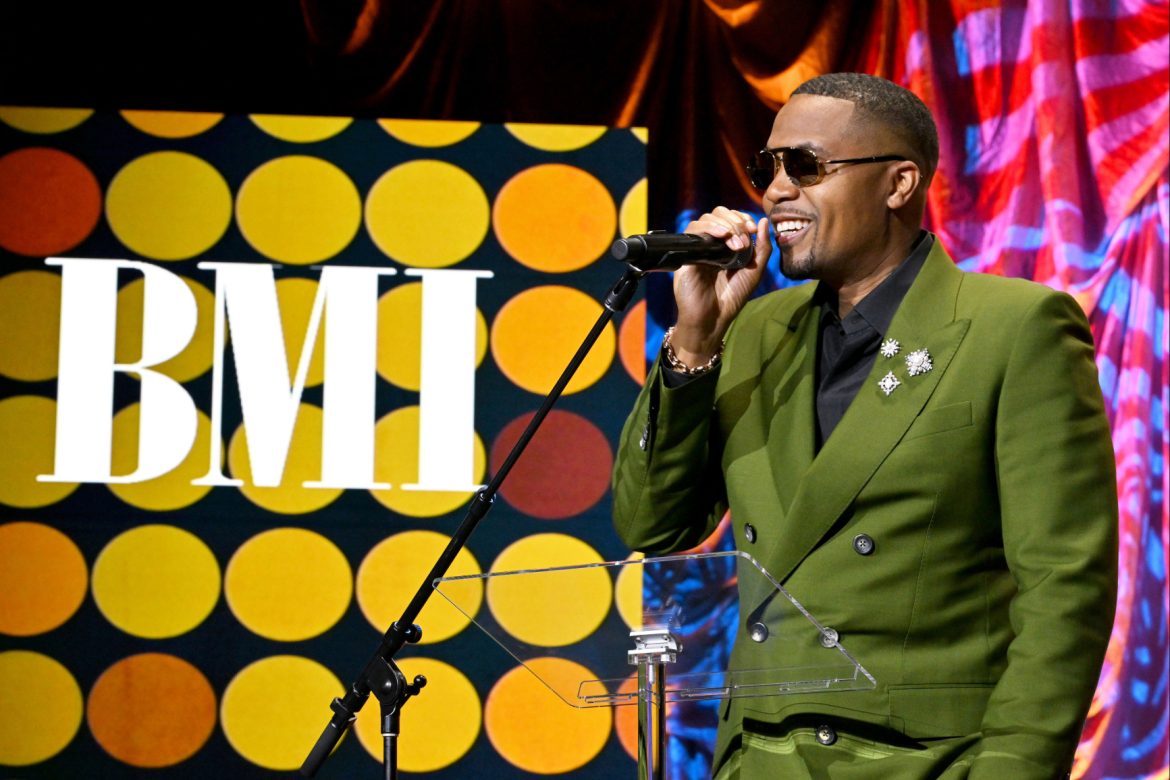 NAS accepts BMI Icon award (Photo by Lester Cohen/ Getty Images for BMI)